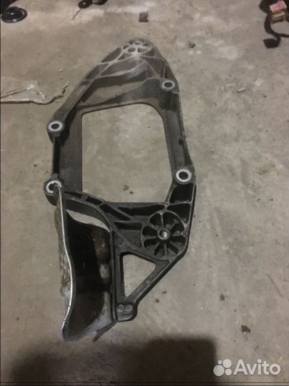 Траверс заднего моста Ауди А4 Б8 8К 8K0599287G