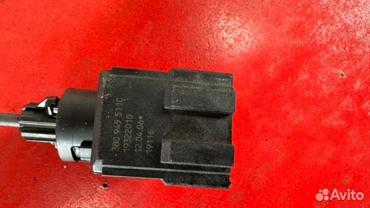 Датчик педали тормоза Audi A6 C6 2.0 BRE TDI 2006