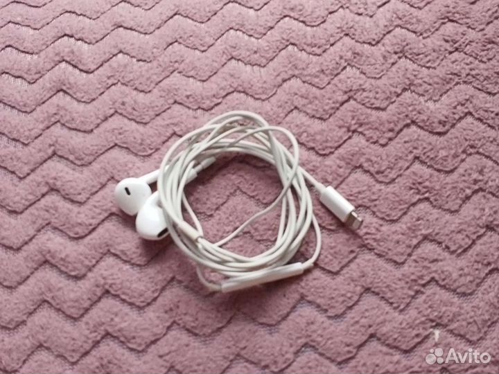 Наушники earpods