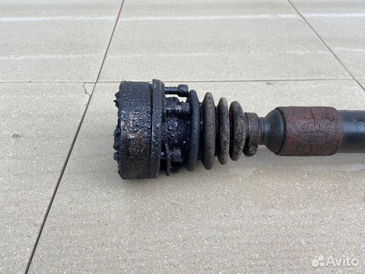 Привод передний правый Volkswagen Golf 2