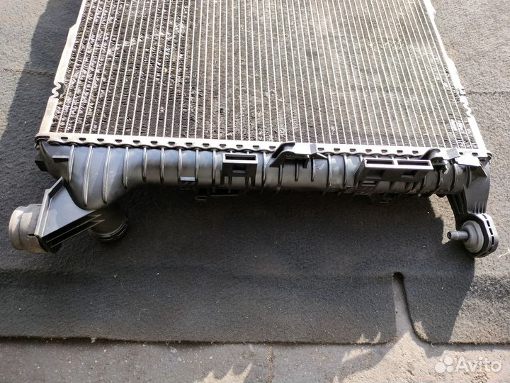 Радиатор охлаждения audi S5 8T 4.2