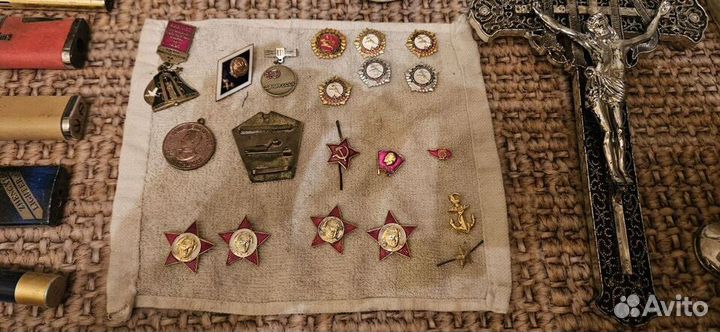 Значки фонари статуэтки графин и барахолка из СССР