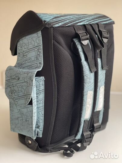 Рюкзак школьный