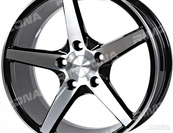 Литой диск в стиле vossen R17 5x105