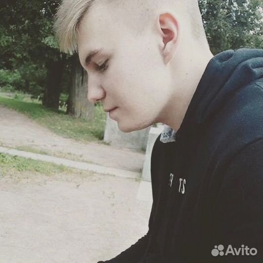 Менеджер по продажам