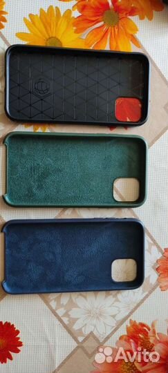 Чехлы на iPhone 11