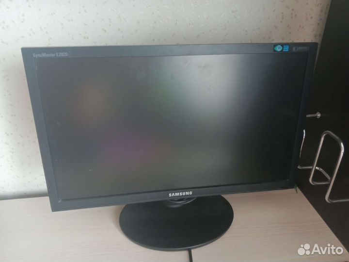Монитор Samsung syncmaster e2020