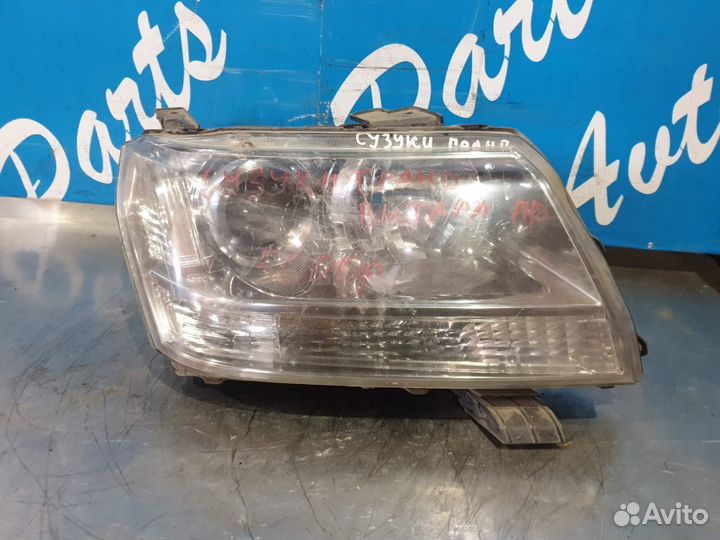 Фара Сузуки Гранд Витара правая