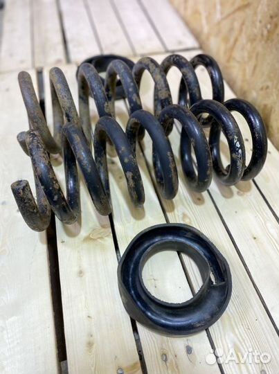 Пружины Dodge RAM VAN 1979-1997