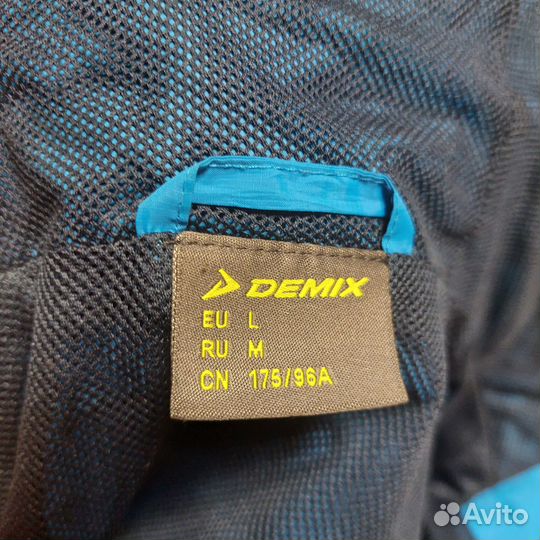 Ветровка demix