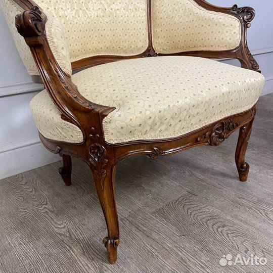 Антикварный гарнитур в стиле Louis XV