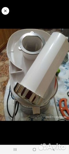 Соковыжималка центробежная