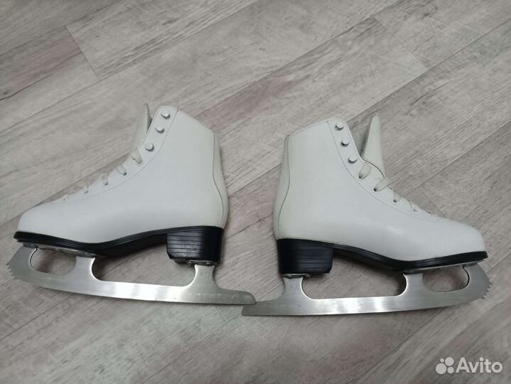 Коньки фигурные детские