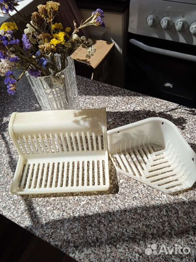 Полочки в ванну