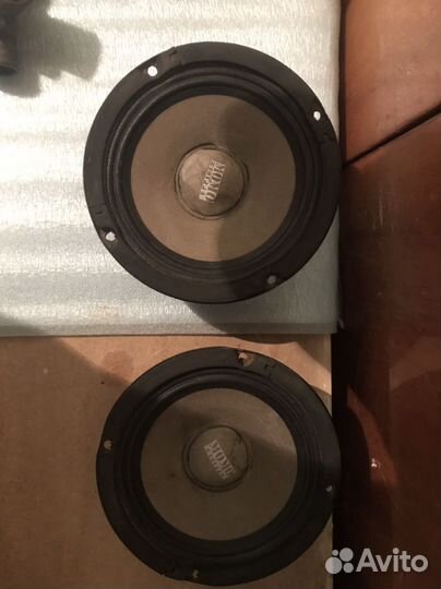 Динамики momo HE-715