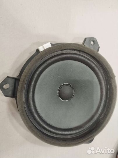 Штатные динамики Toyota Camry 70