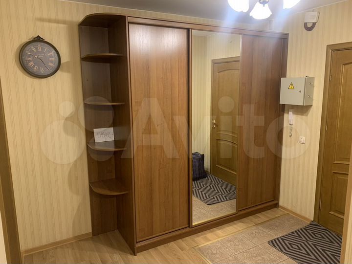 2-к. квартира, 66 м², 8/25 эт.