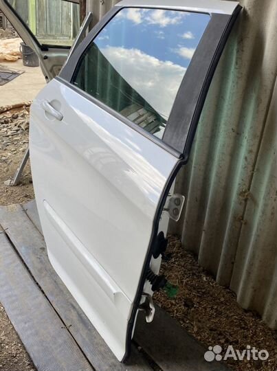 Дверь задняя правая peugeot 308 sw