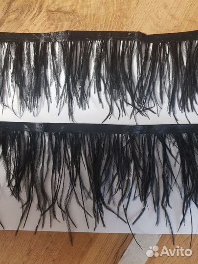 Перья на тесьме