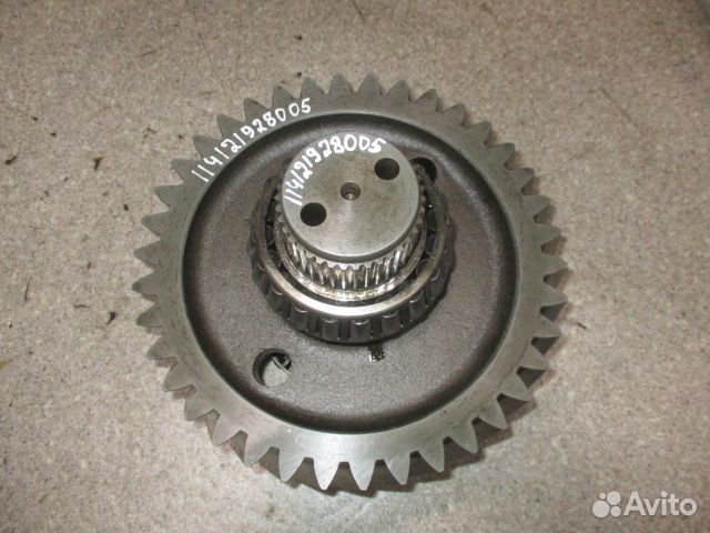 Шестерня раздаточной коробки в сборе с валом MAN 8