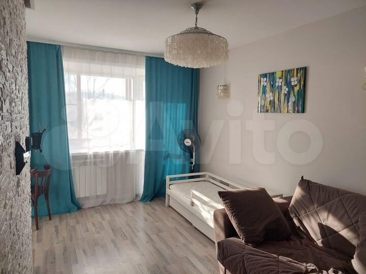 2-к. квартира, 43 м², 3/4 эт.