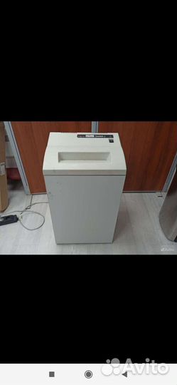 Уничтожитель бумаг, шредер