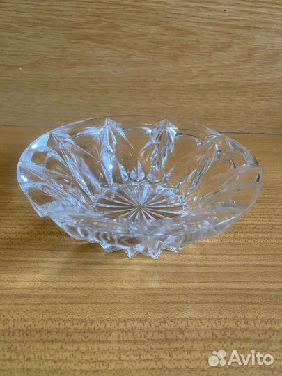 Ваза хрустальная