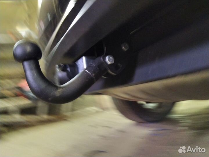 Фаркоп на Volkswagen Touareg 2002-2018