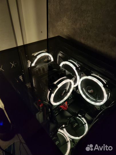 Thermaltake Divider 200TG