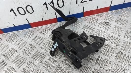 Замок капота mercedes benz S-class W221 (DKR12VR01