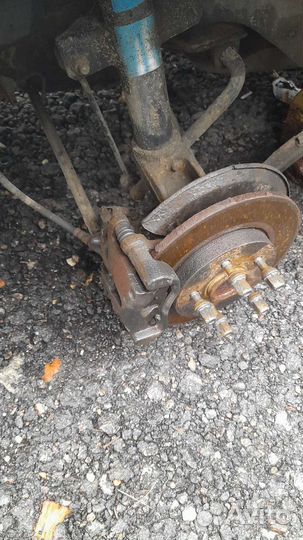 Задний тормозной суппорт Ford Mondeo 3