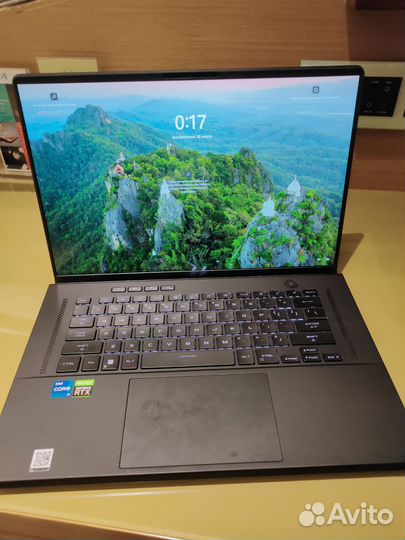 Asus ROG Zephyrus M16 2022
