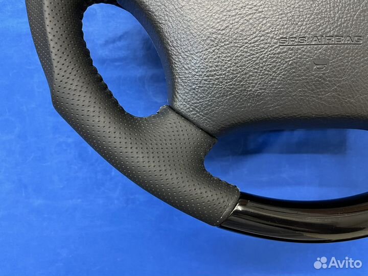 Анатомический руль с черной косточкой Prado 120