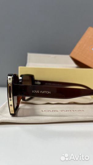 Солнечные очки Louis Vuitton