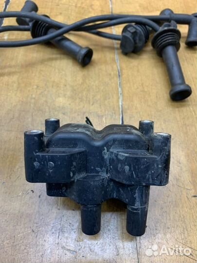 Катушка зажигания Volvo S40 B4164S3 2005