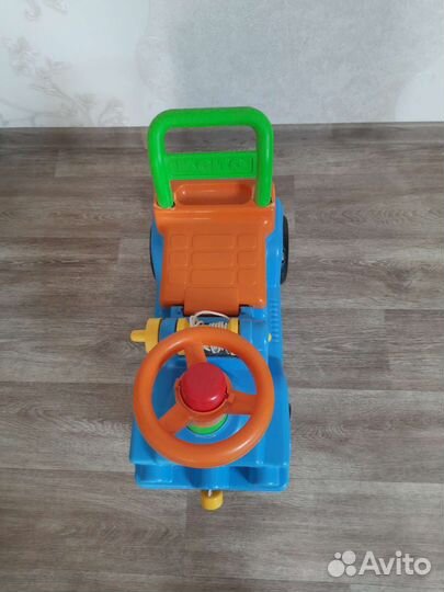 Машинка каталка толкатор