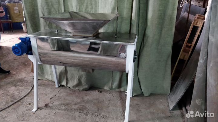 Смеситель горизонтальный ленточный в наличии