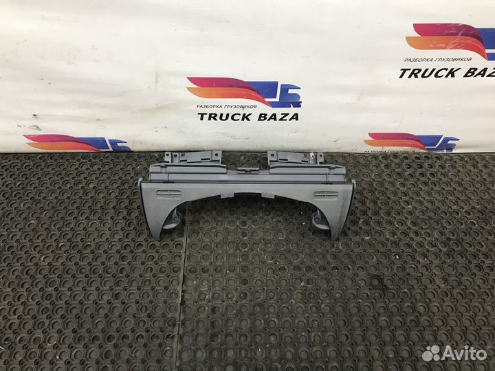 Накладка торпедо Scania 5-series