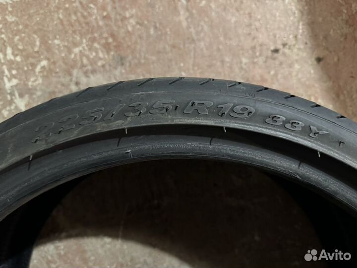 Pirelli P Zero 225/35 R19