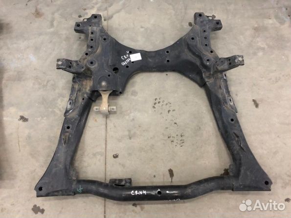 Передний подрамник Honda CRV4