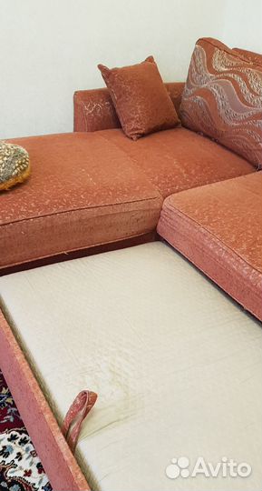 Угловой диван