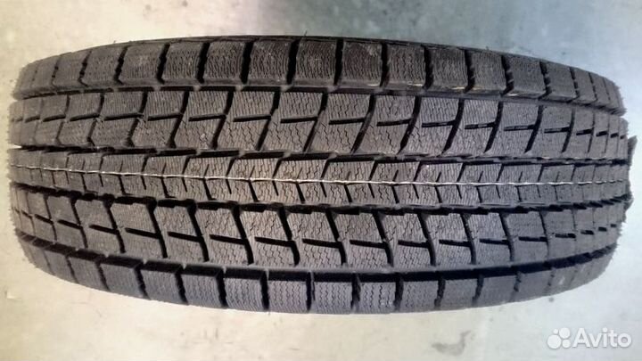 Dunlop Winter Maxx SJ8 235/55 R17 99R