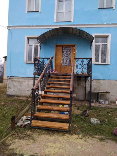 Дом 287 м² на участке 42 сот.