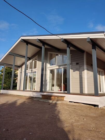 Коттедж 190 м² на участке 10,5 сот.