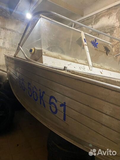 Лодка моторная Салют 430