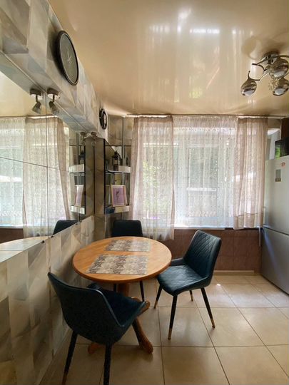 2-к. квартира, 56 м², 2/5 эт.