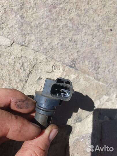 Датчик положения распредвала Mitsubishi