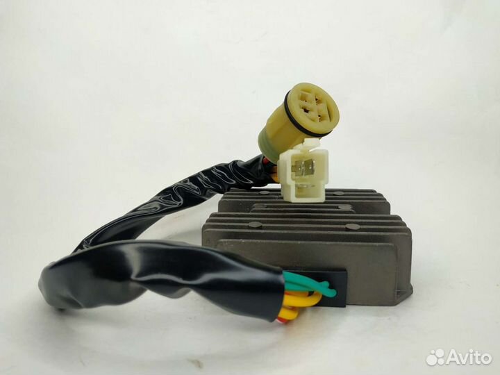 Реле зарядки регулятор honda XRV 750 Africa Twin