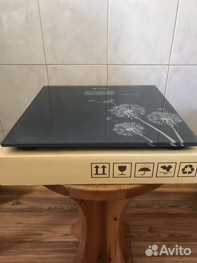 Весы напольные электронные Vitek