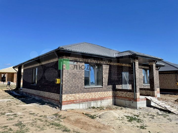 Коттедж 118 м² на участке 8 сот.